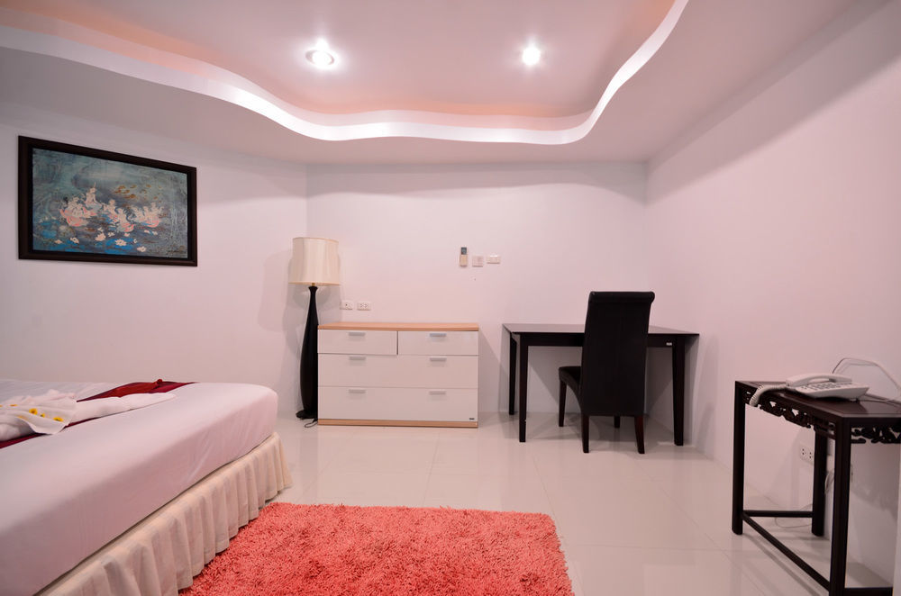 Hotel Hilltop Hotel 4*